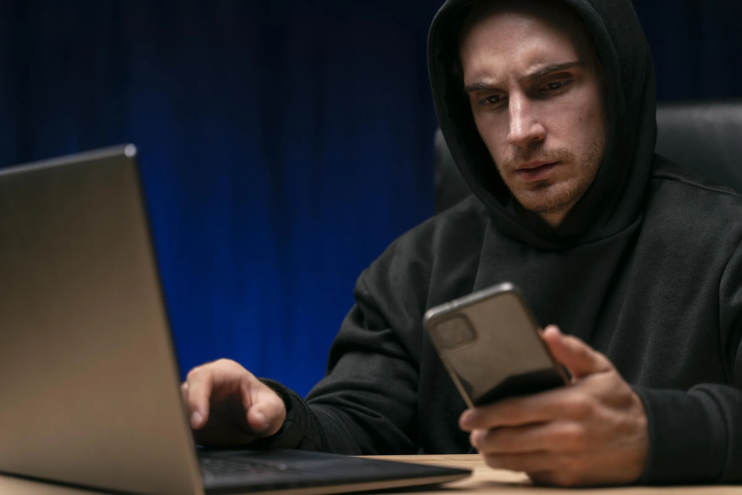 Мошенники собирают данные из соцсетей для индивидуальных схем обмана