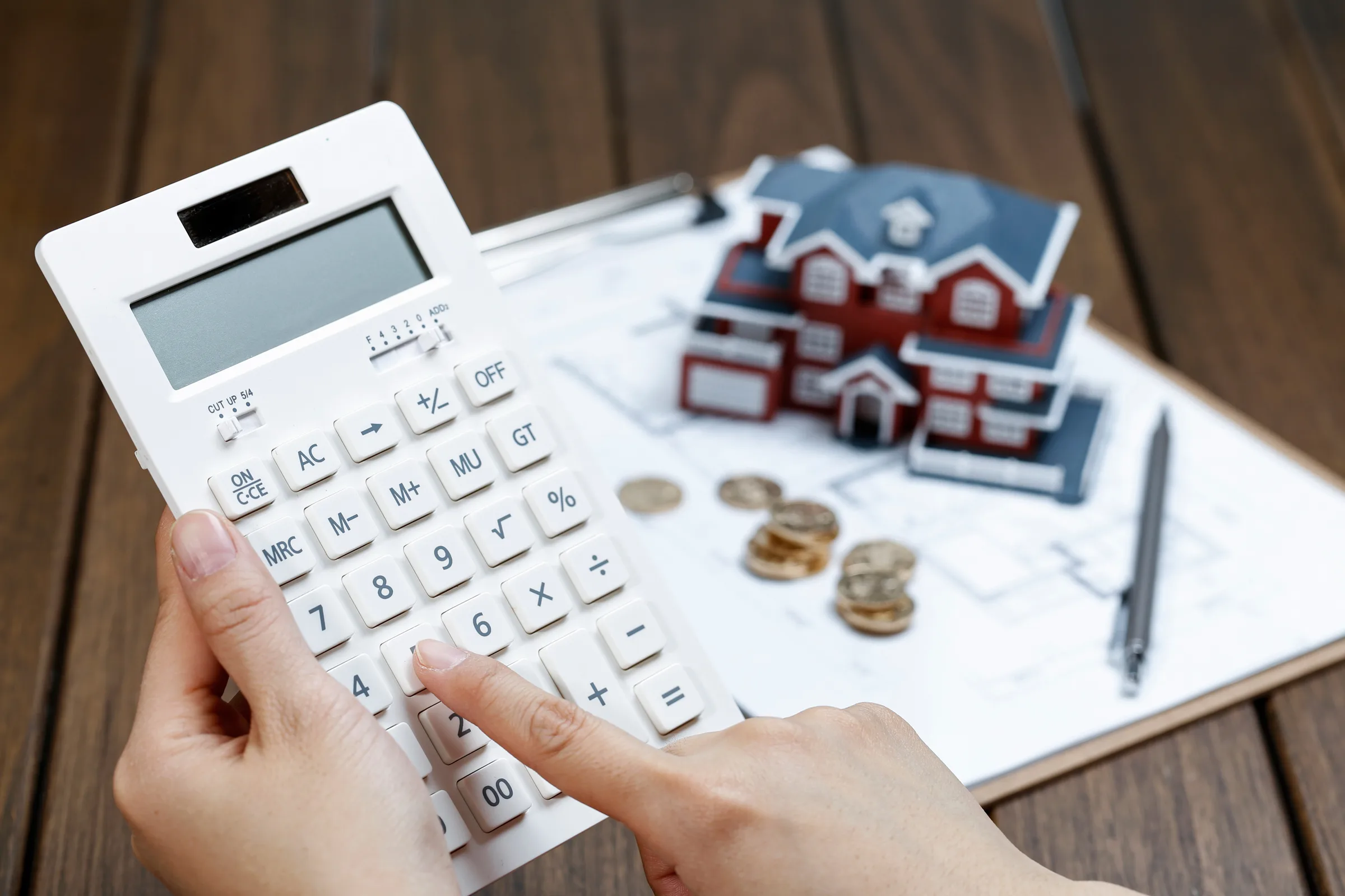Коммунальные платежи в Петербурге вырастут с 1 октября на 14,6%