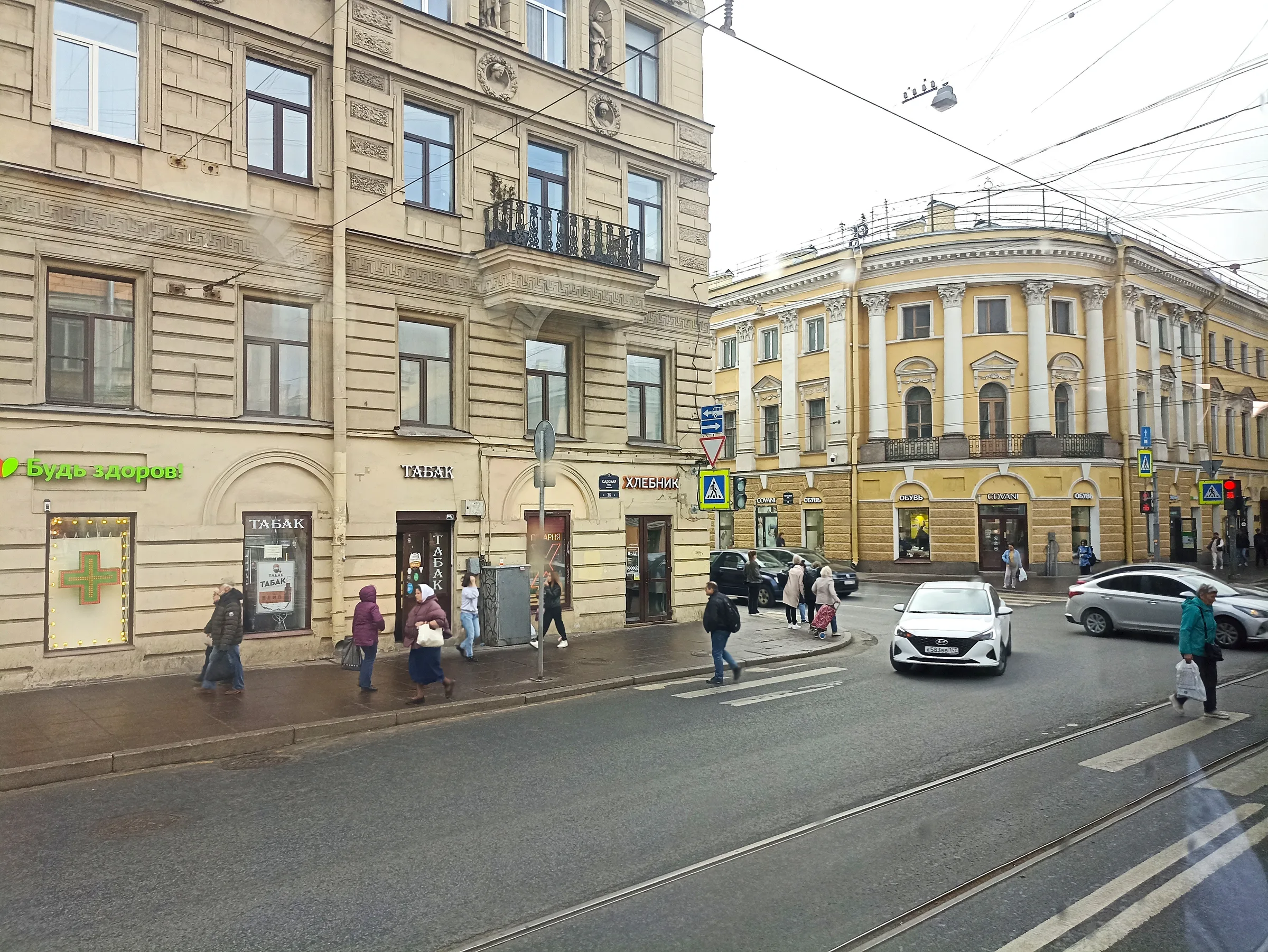 Сети быстрого питания в Петербурге сбавили темп открытий