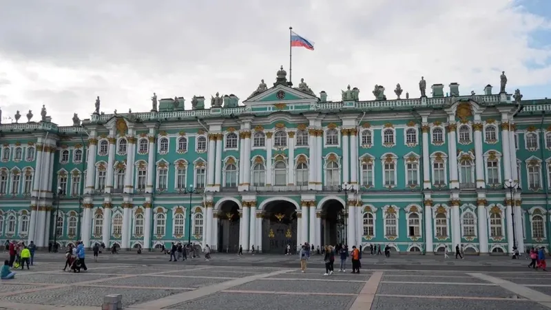 Эрмитаж расширит бесплатный доступ для педагогов в День знаний